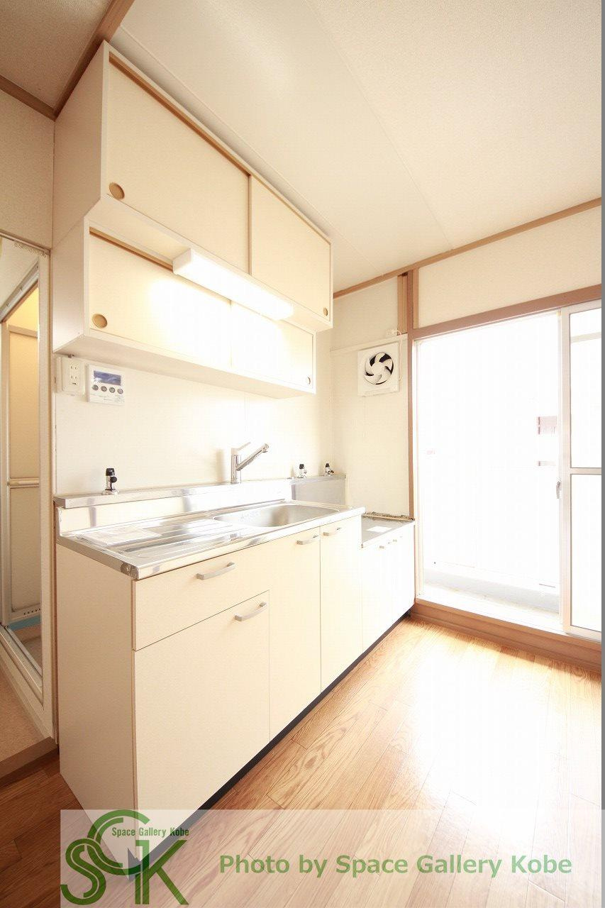 有野台のキッチン|※お部屋により仕様が異なる場合があります。