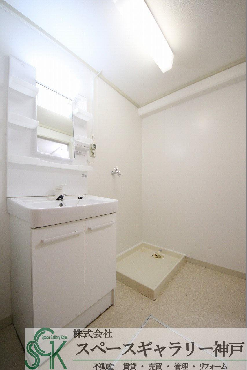 入江の洗面所|※お部屋により仕様が異なる可能性があります。