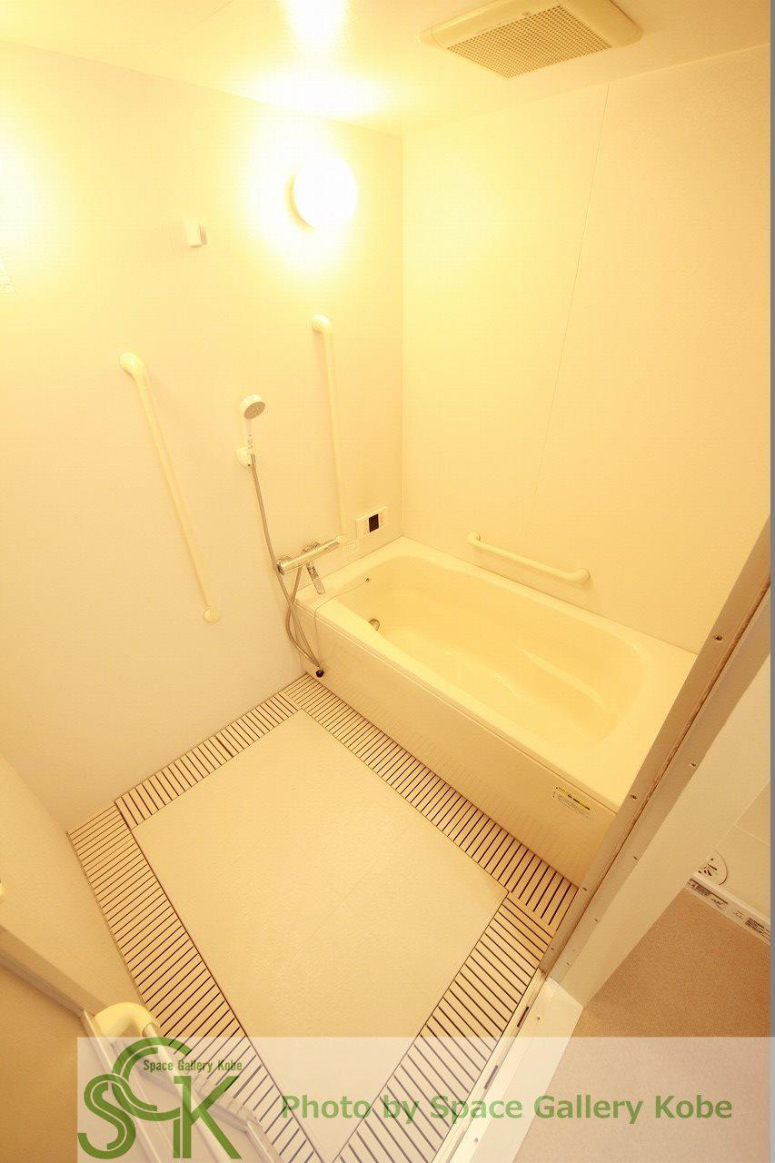 西鈴蘭台シティコートの浴室|※お部屋により仕様が異なる場合があります。