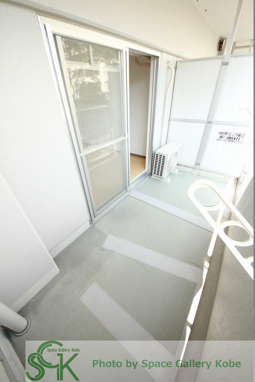 西鈴蘭台シティコートのバルコニー|※お部屋により仕様が異なる場合があります。