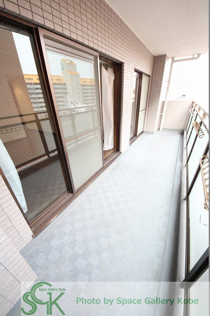 ファミール岡本のバルコニー
