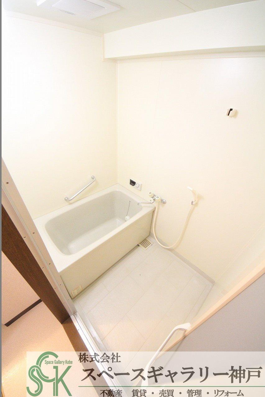ロジュマン六甲の浴室|※お部屋により仕様が異なる場合があります。