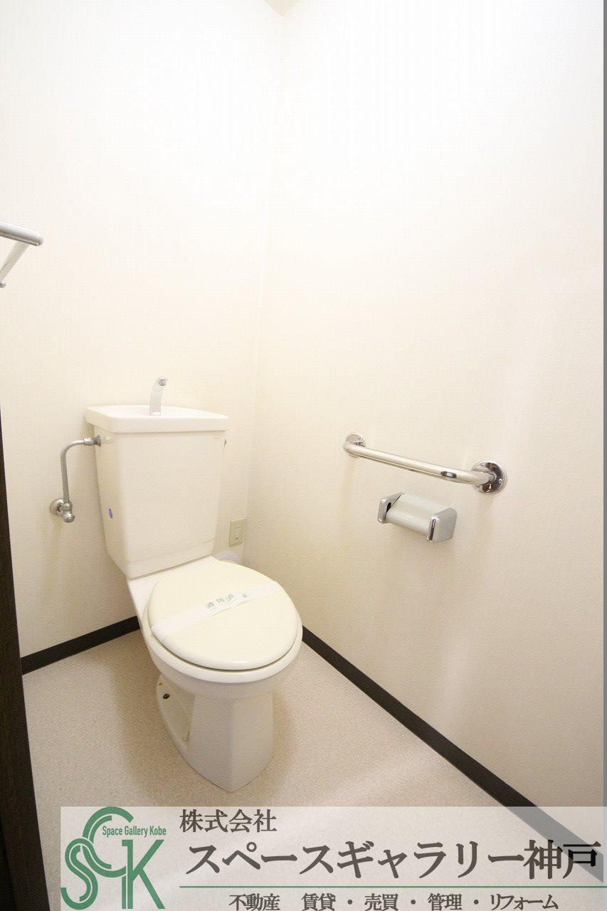 ロジュマン六甲のトイレ|※お部屋により仕様が異なる場合があります。