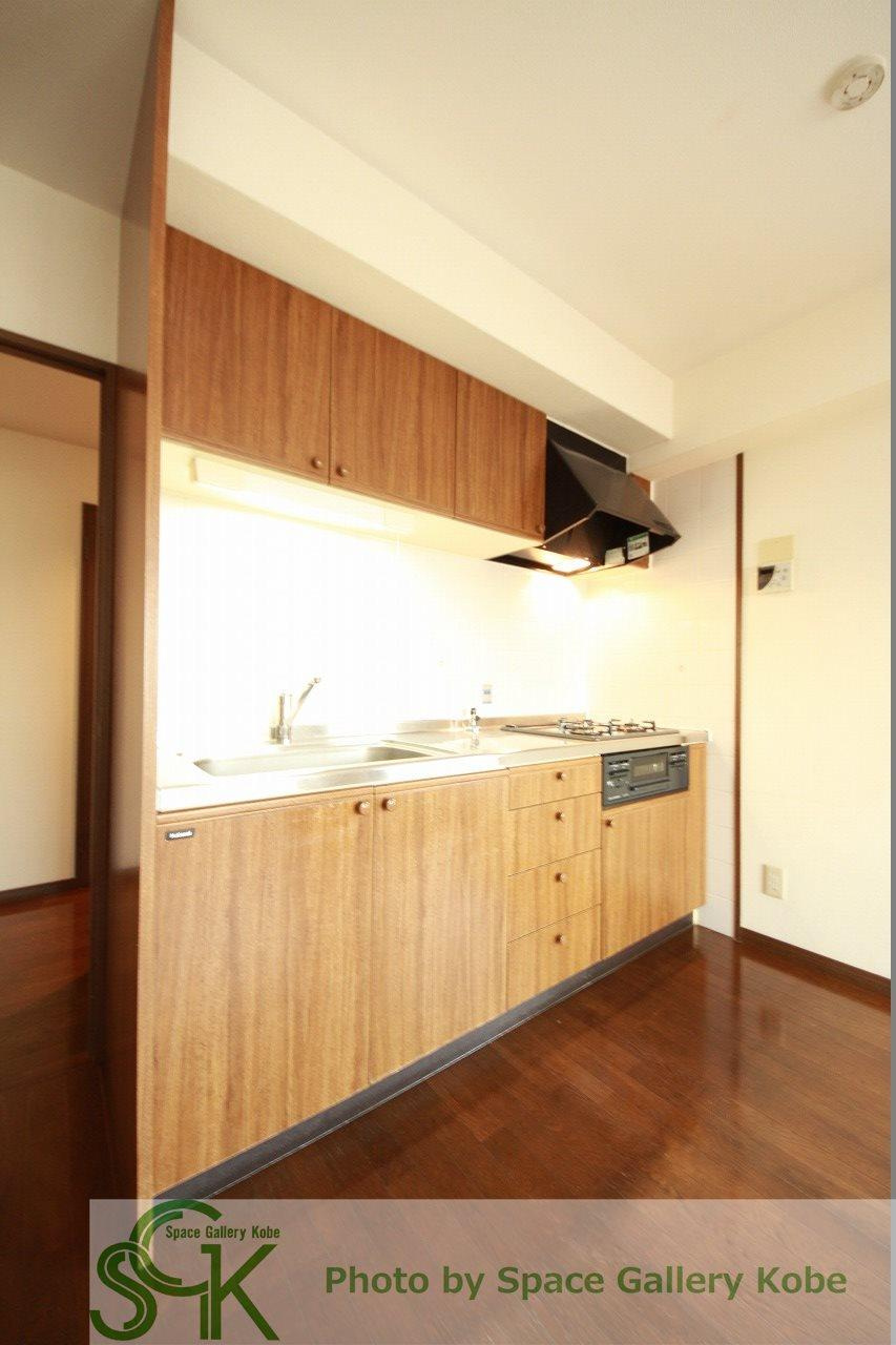 ロジュマン六甲のキッチン|※お部屋により仕様が異なる場合があります。
