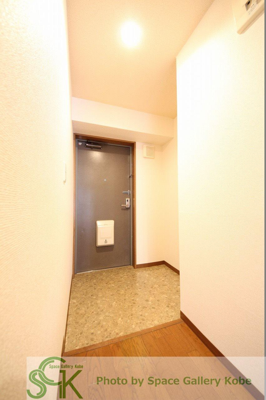 ウエストコート8番街・1番館の玄関|※お部屋により仕様が異なる可能性があります。