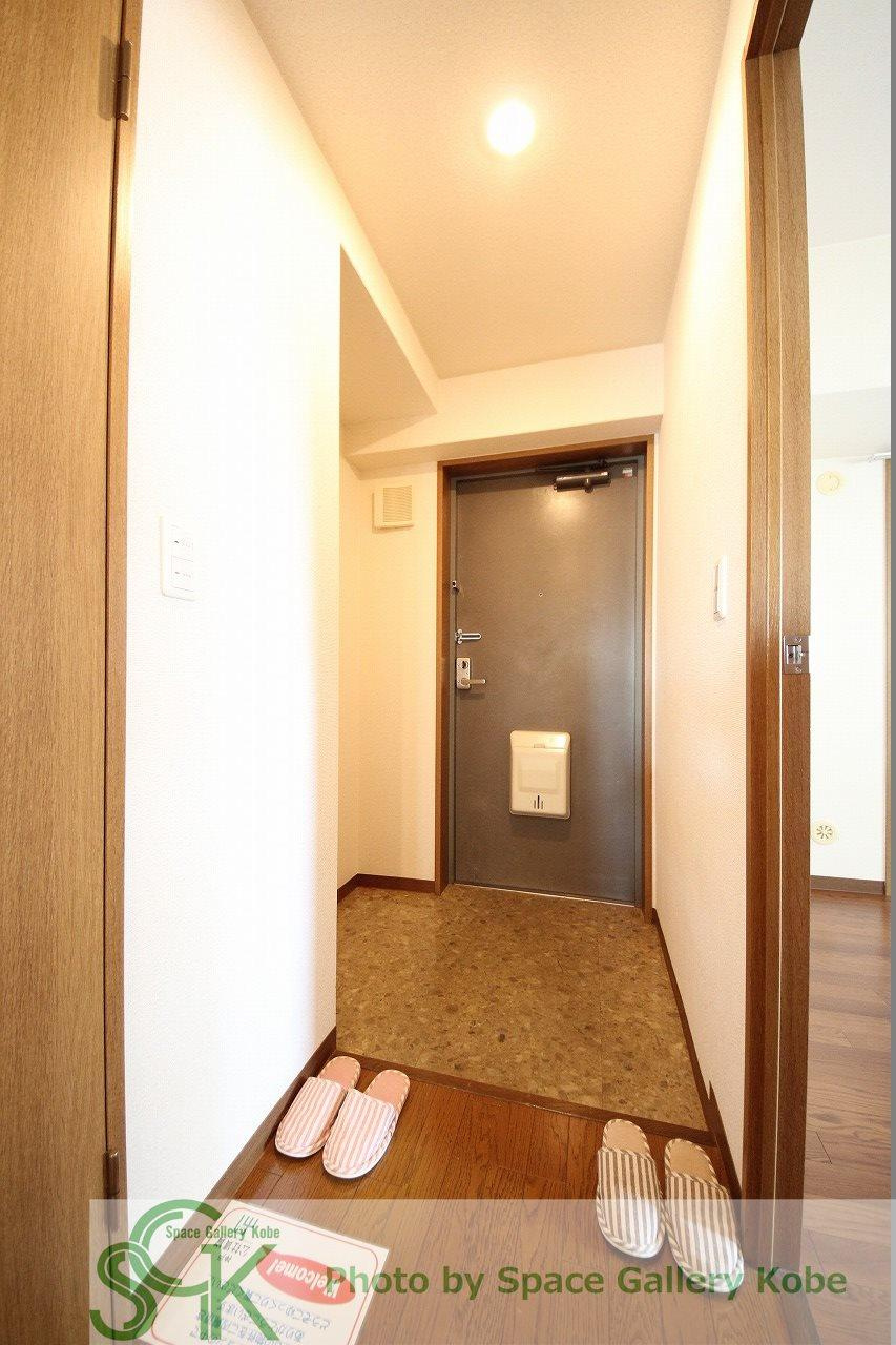 ウエストコート8番街・2番館の玄関|※お部屋により仕様が異なる可能性があります。