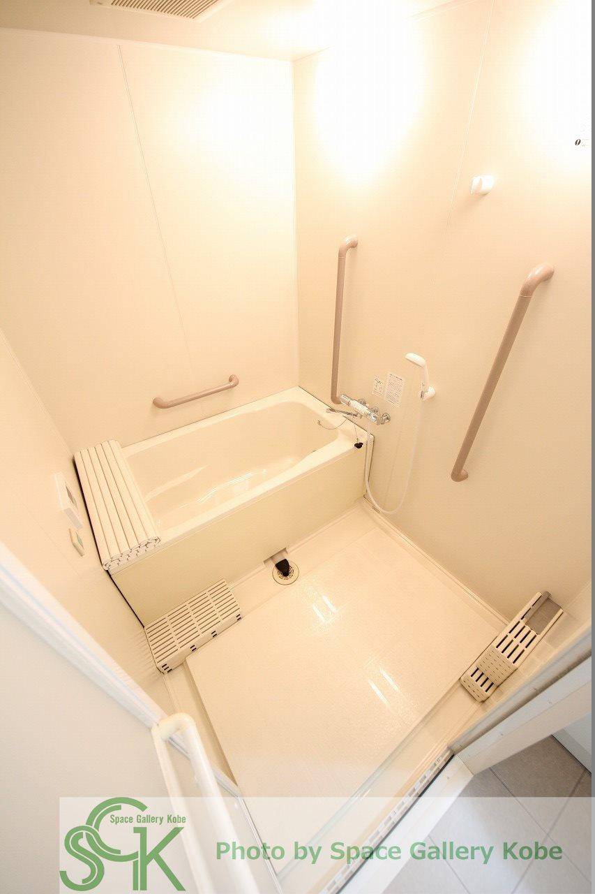 明泉寺シティコートの浴室|※お部屋により仕様が異なる場合があります。