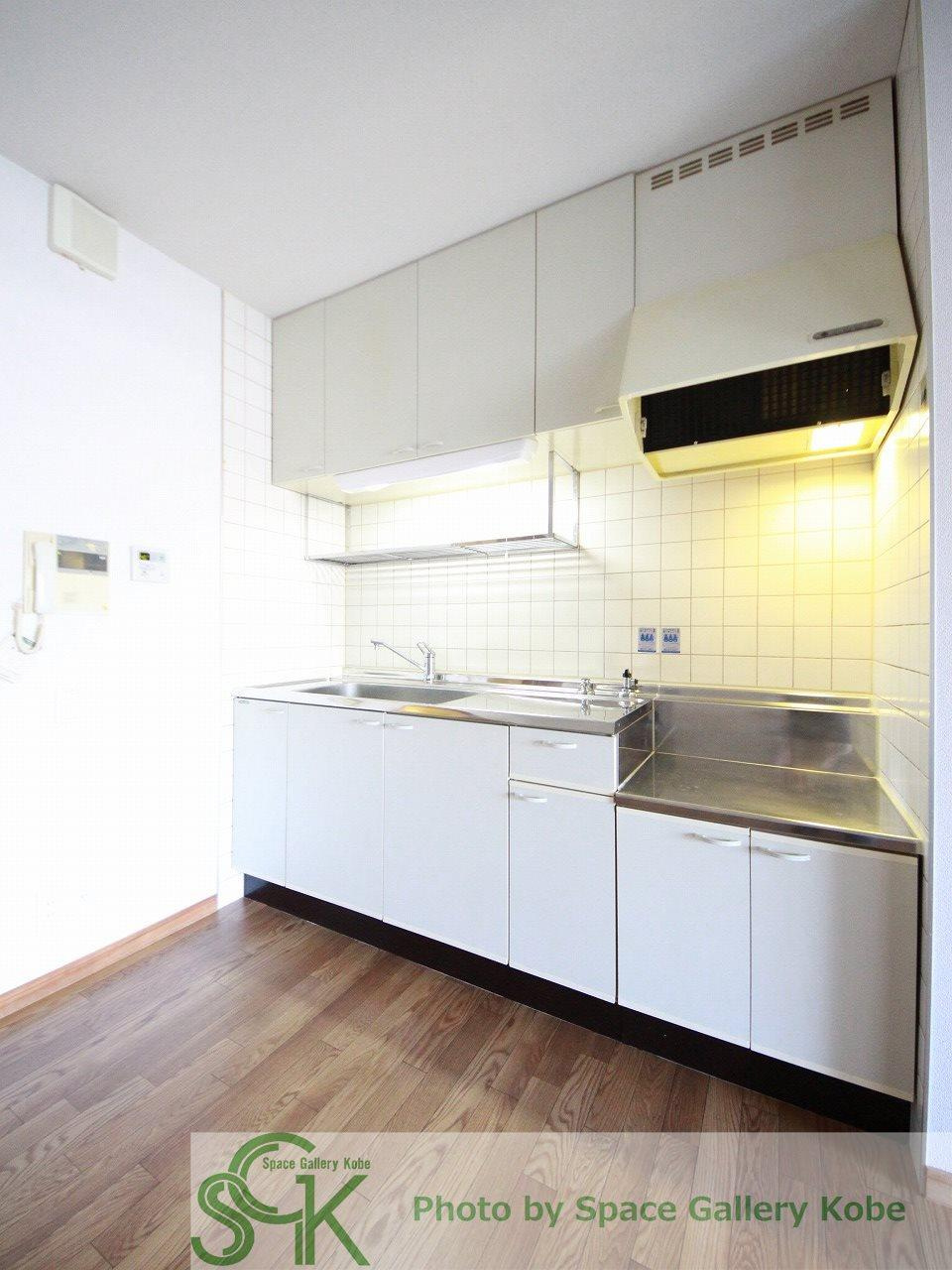 明泉寺シティコートのキッチン|※お部屋により仕様が異なる場合があります。