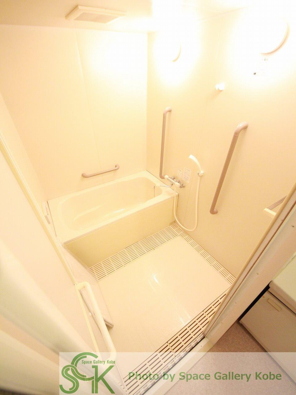 明泉寺シティコートの浴室|※お部屋により仕様が異なる場合があります。