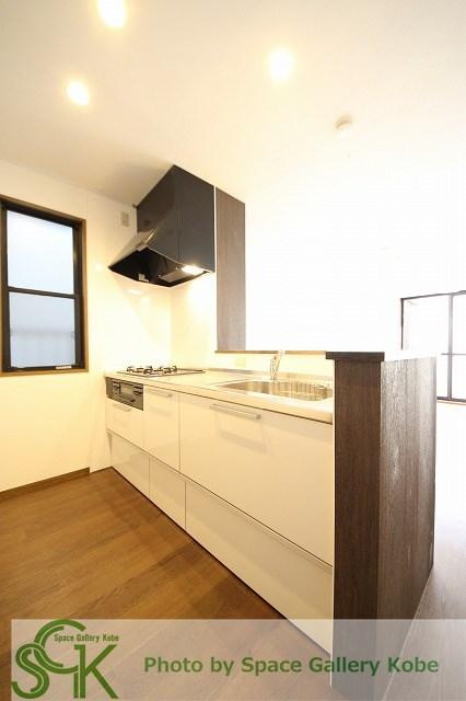 CASA IZUMI A棟のキッチン