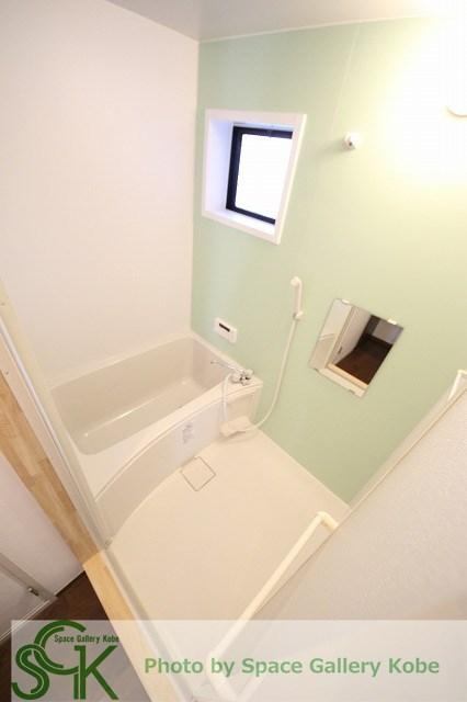 CASA IZUMI A棟の浴室