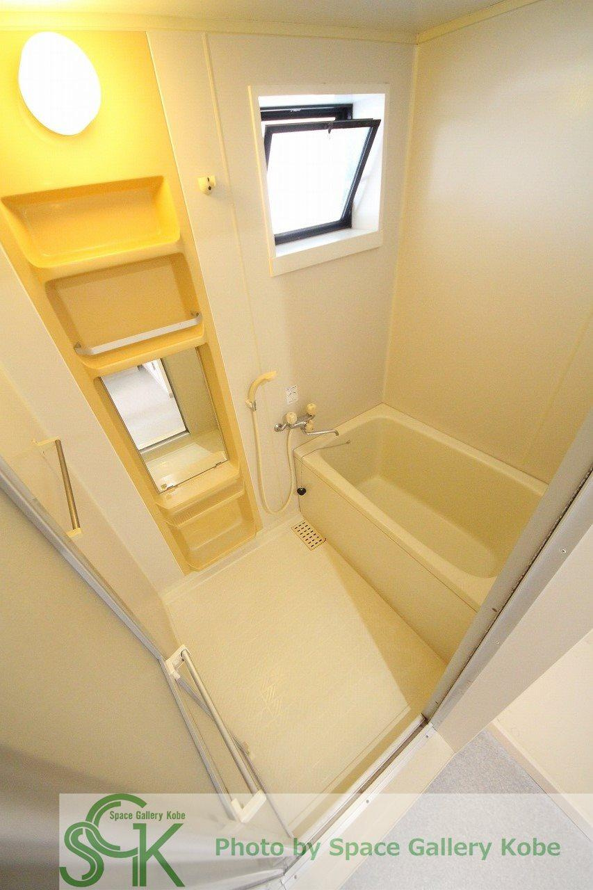 CASA IZUMI B棟の浴室|※同物件の別のお部屋の写真です※