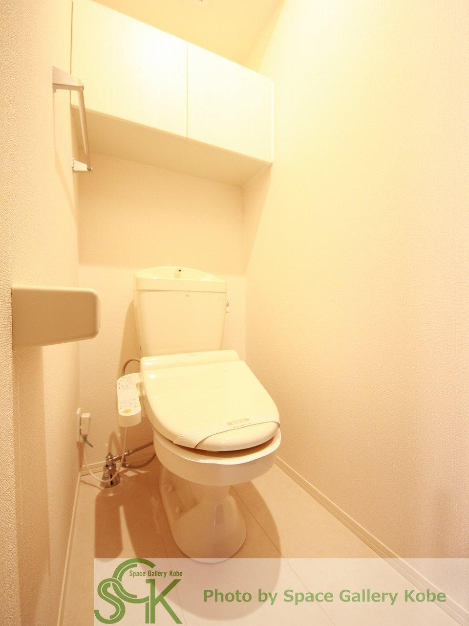 con.塩屋浜のトイレ
