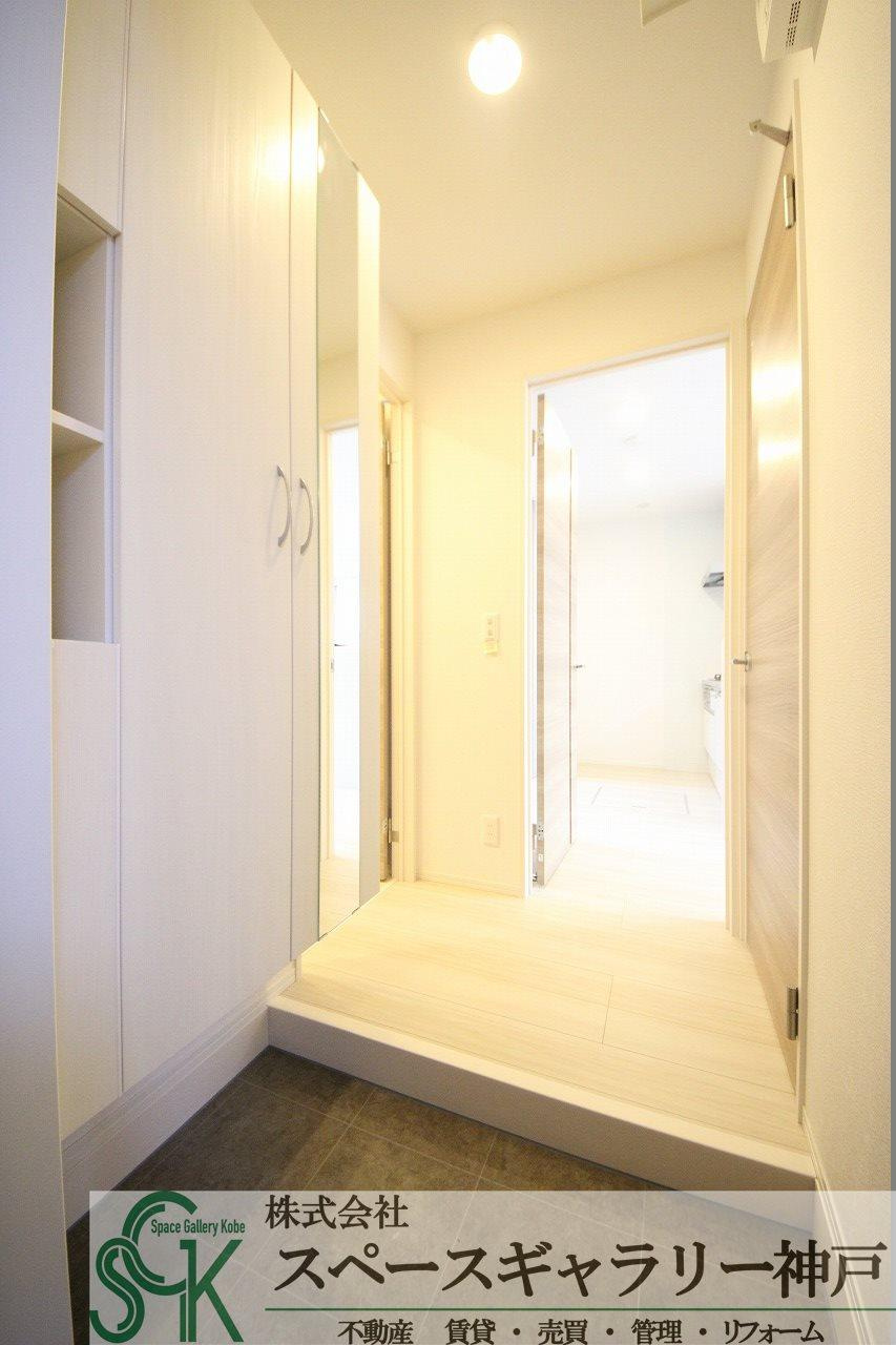 D-room　明石オーシャンビューハイツの玄関