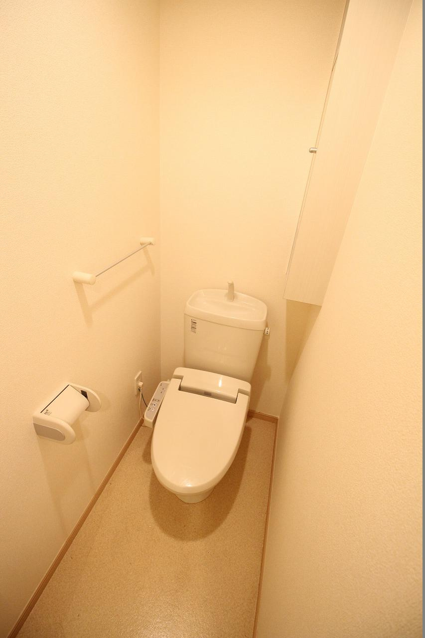 Jコート明石駅前のトイレ|※お部屋により仕様が異なる場合があります。