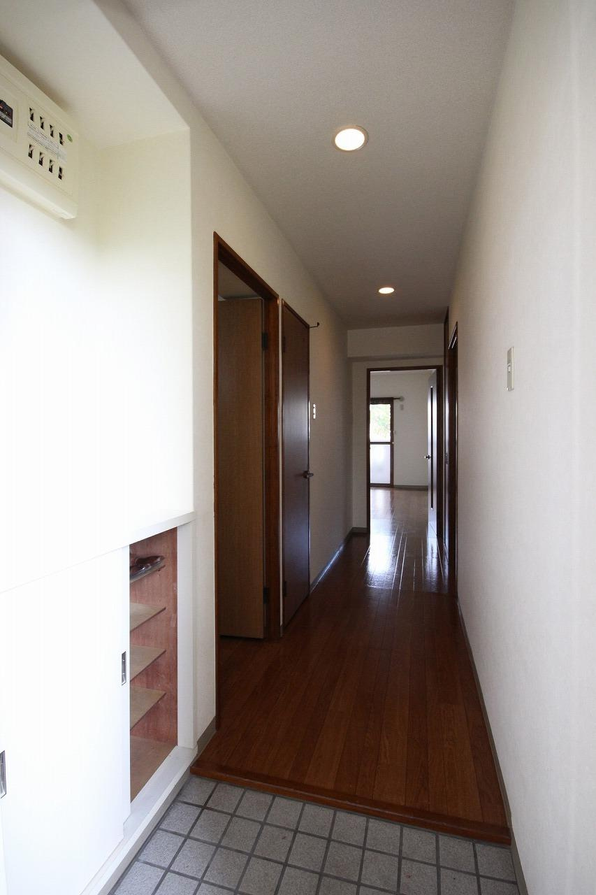 La　Vista　HIROSE(ラ・ビスタ・ヒロセ)の玄関|※お部屋により仕様が異なる可能性があります。
