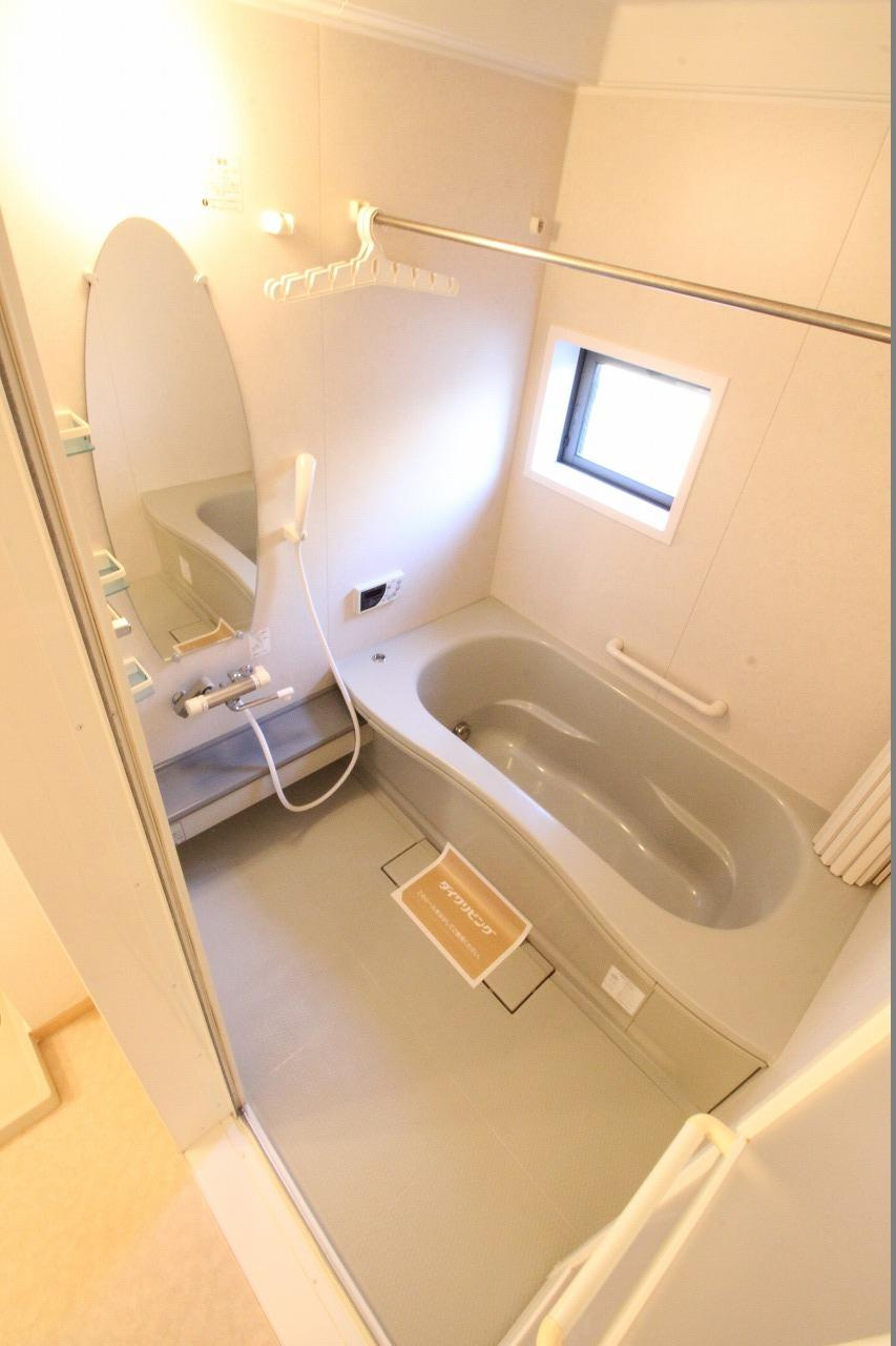 アーバンフォレスト　Ⅱ棟の浴室|※同物件の別のお部屋の写真です※
