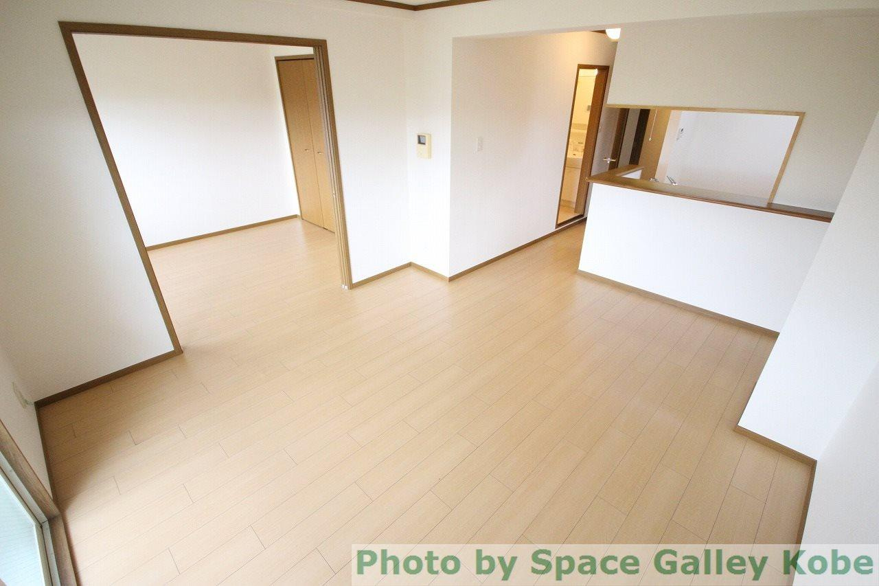 アヴニールの居間・リビング|※お部屋により仕様が異なる場合があります。