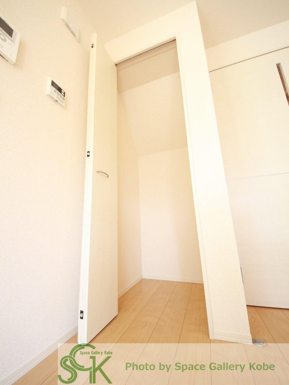 アサンテⅡの収納|※お部屋により仕様が異なる場合があります。
