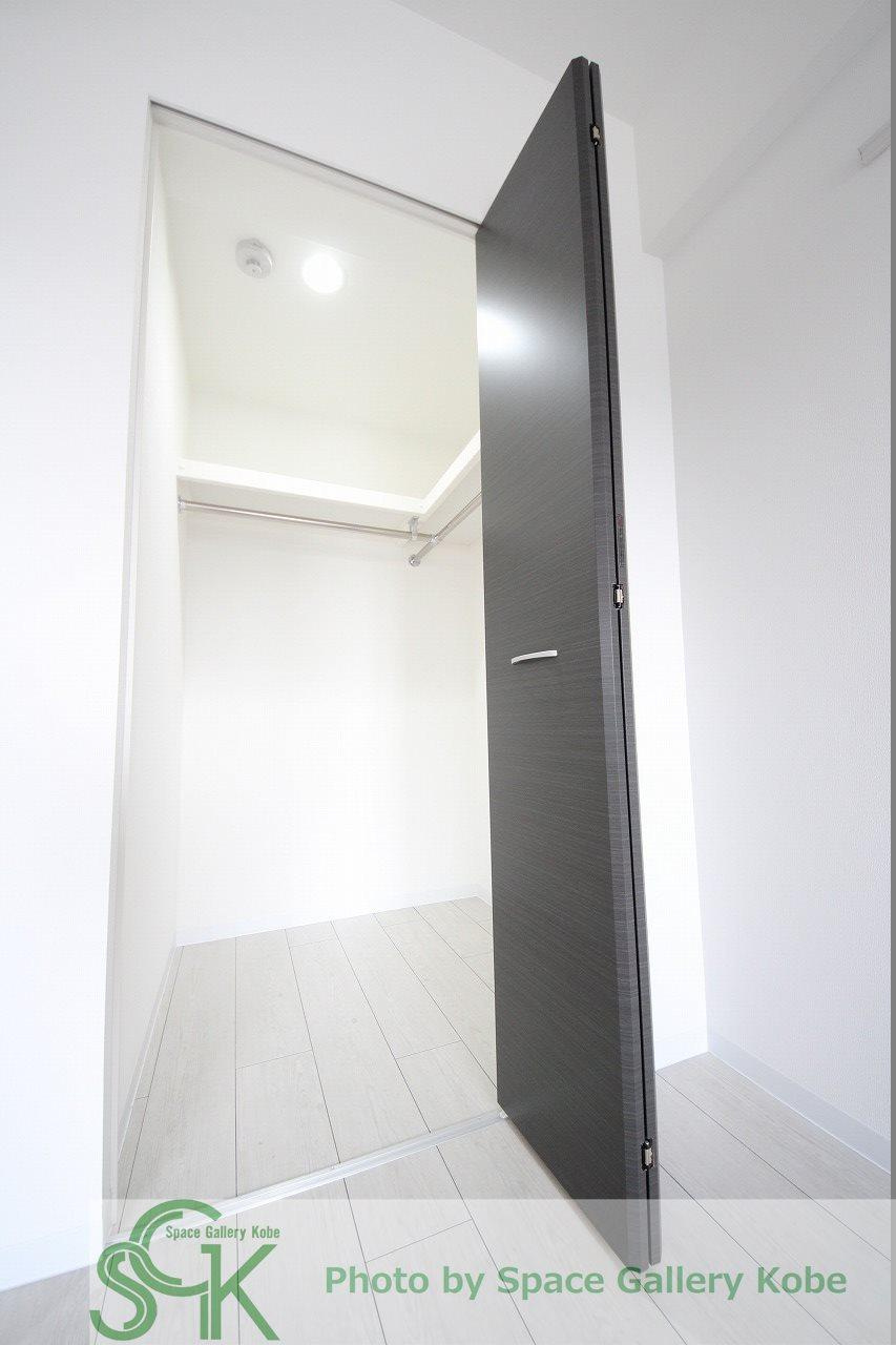 アズール西明石の収納|※お部屋により仕様が異なる可能性があります。
