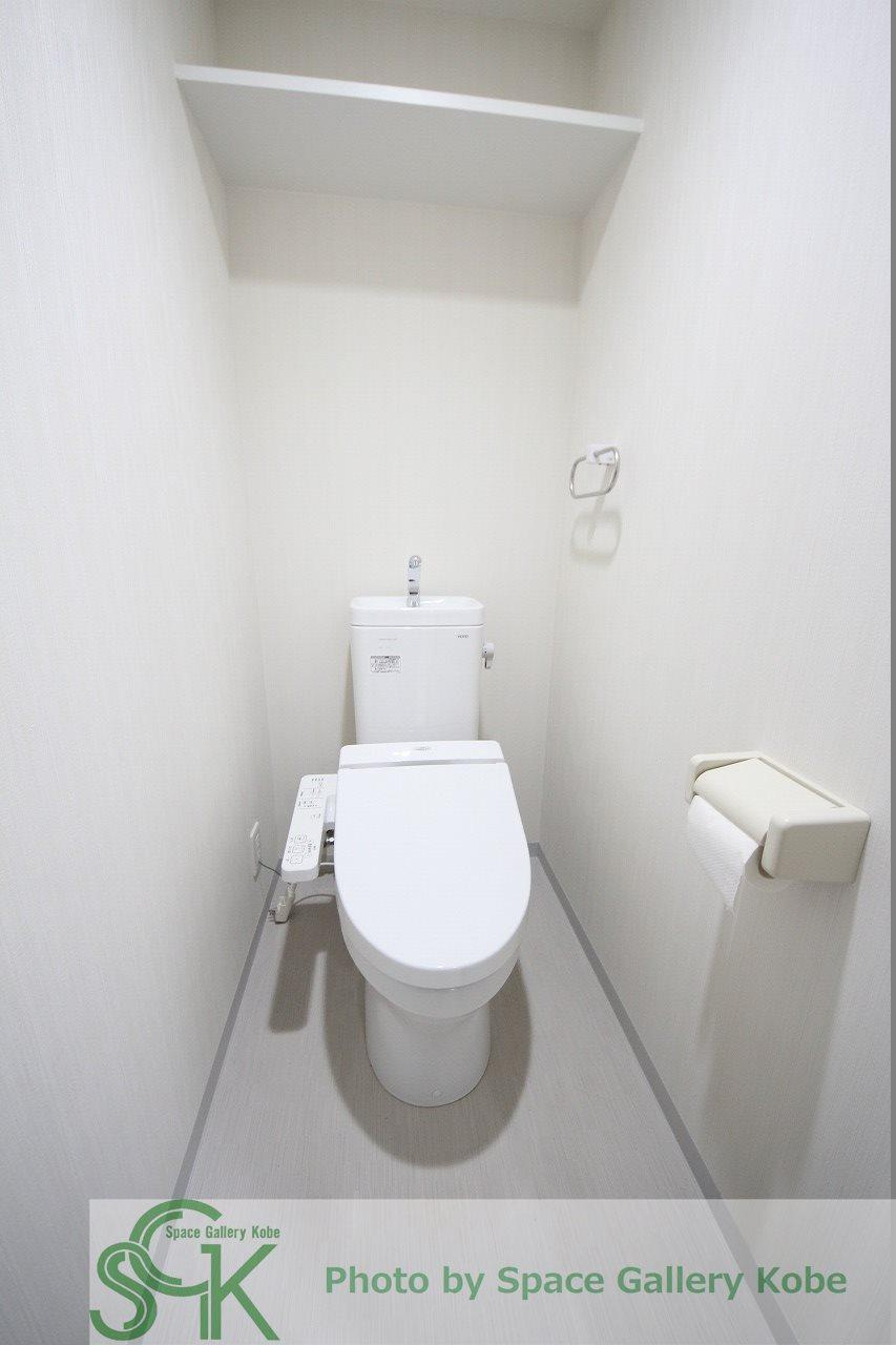 アズール西明石のトイレ|※お部屋により仕様が異なる可能性があります。