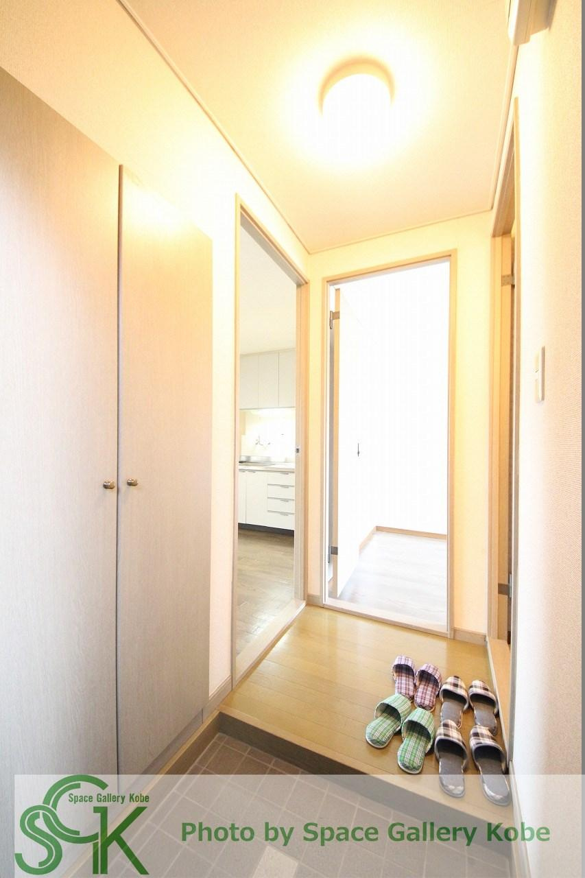アネックス西明石の玄関|※お部屋により仕様が異なる可能性があります。
