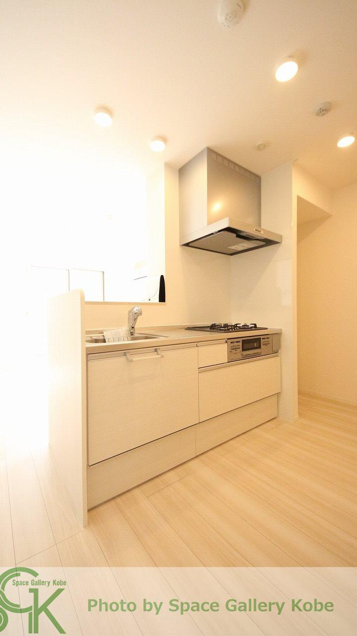 アベニール中道のキッチン|※お部屋により仕様が異なる場合があります。