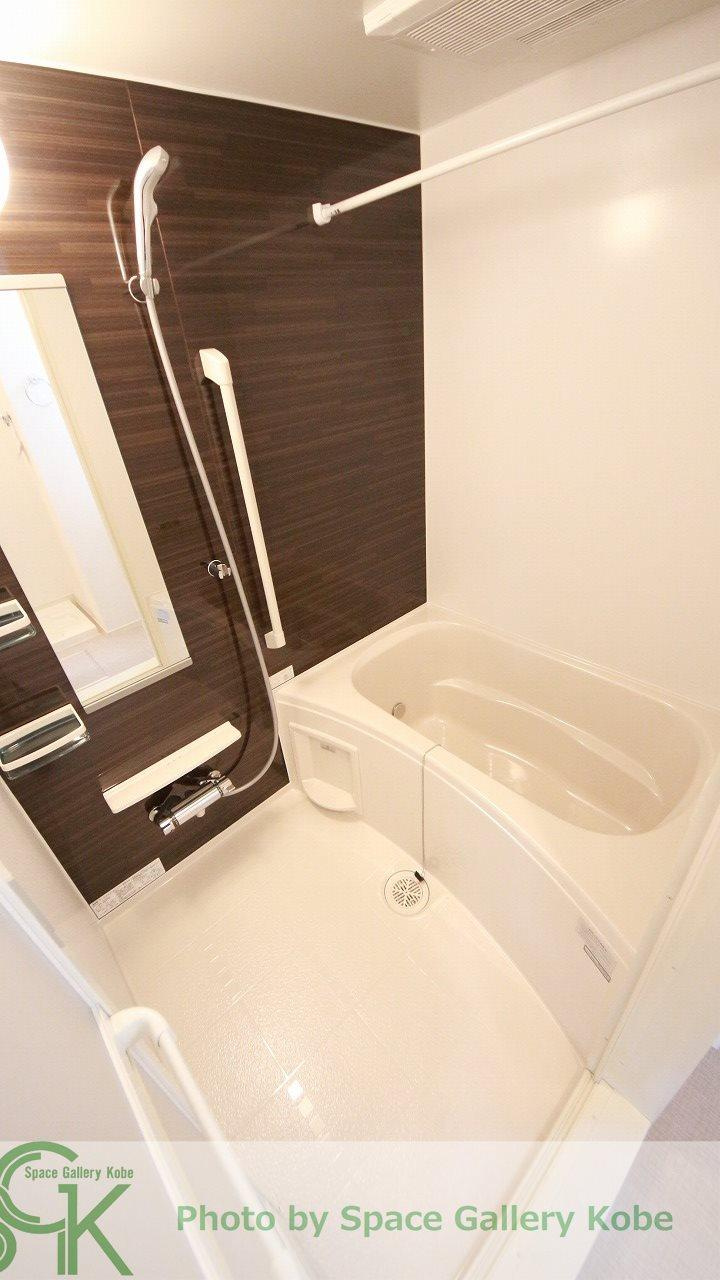 アミエーラの浴室|※お部屋により仕様が異なる場合があります。