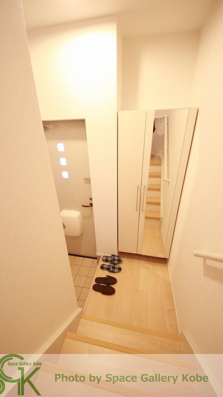 アミエーラの玄関|※お部屋により仕様が異なる場合があります。
