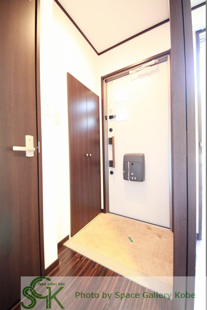 アメージングエステートの玄関|※お部屋により仕様が異なる場合があります。