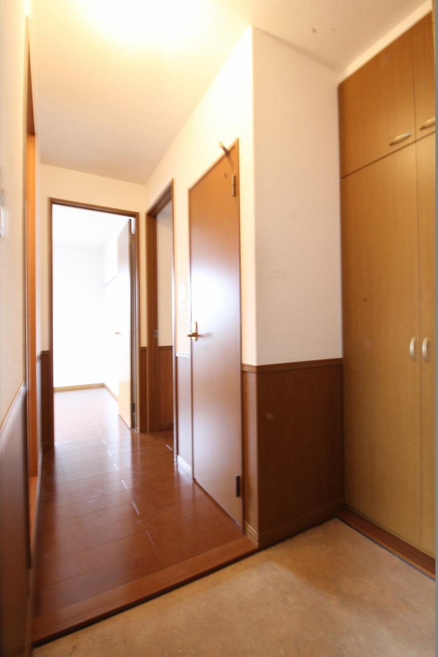 アルコバレーノⅠの玄関|※お部屋により仕様が異なる場合があります。