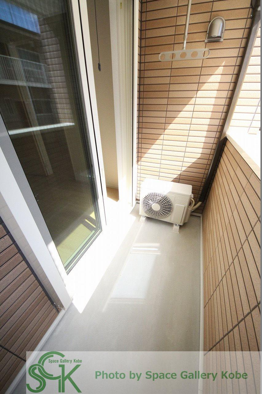 アルコバレーノⅥ　イーストのバルコニー|※お部屋により仕様が異なる場合があります。