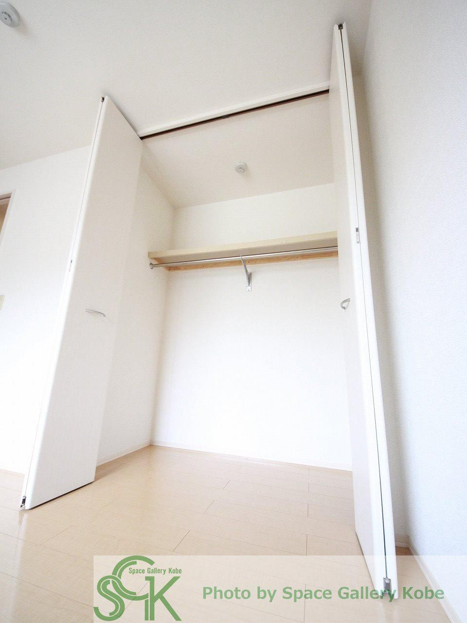 ウィルモア垂水　A棟の収納|※お部屋により仕様が異なる場合があります。