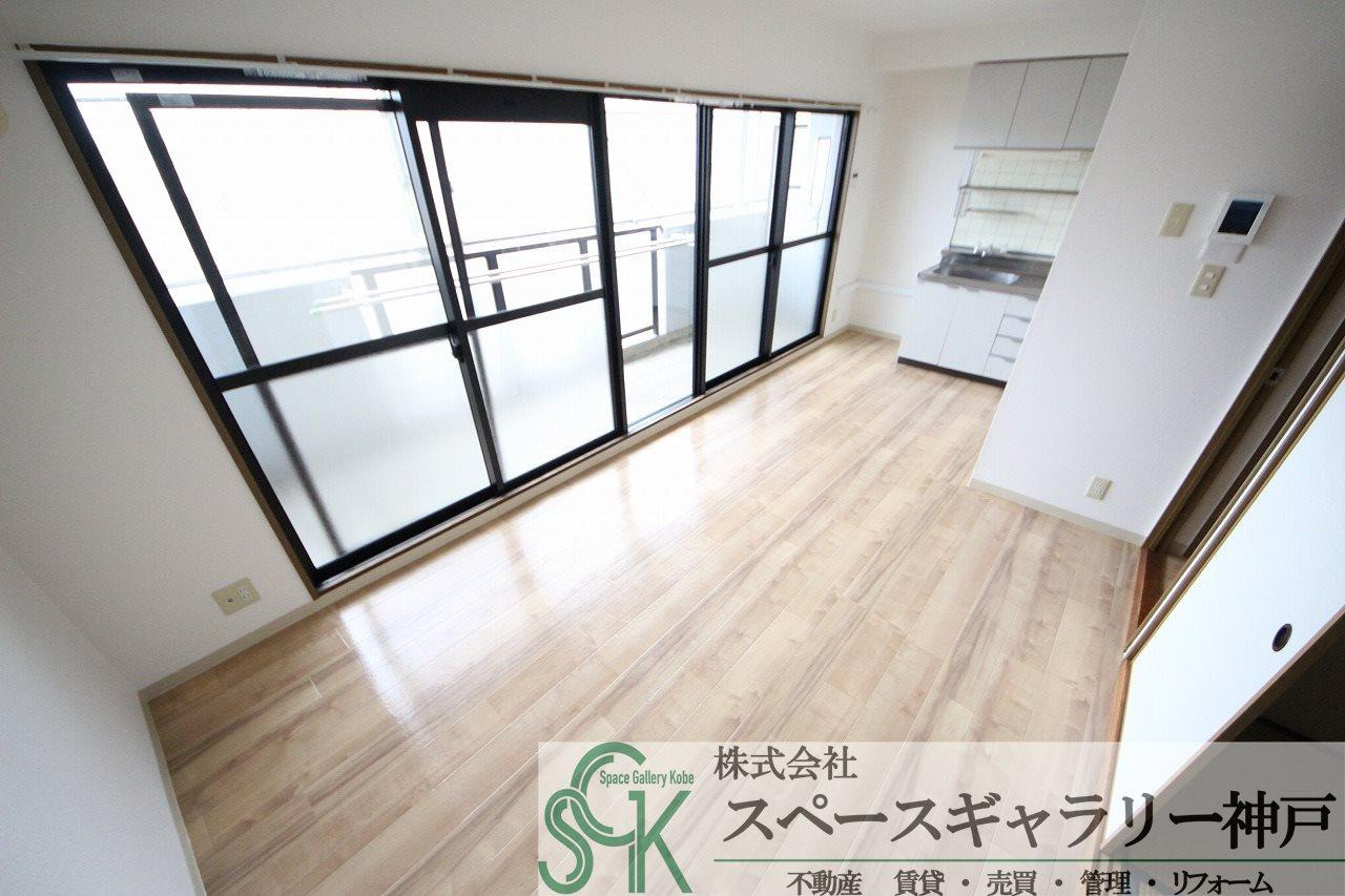 ウィンズ弐番館の居間・リビング|※お部屋により仕様が異なる場合がございます※