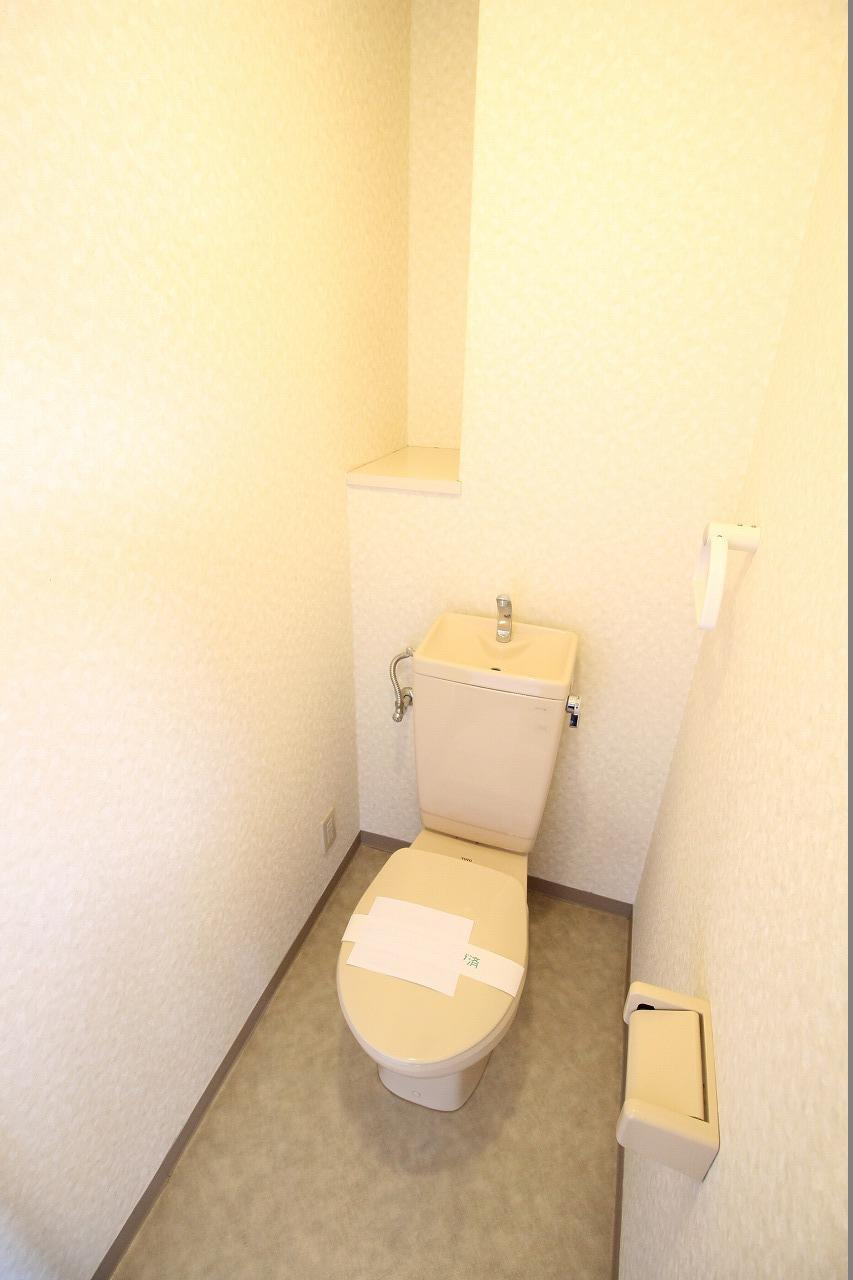 ヴェルジーネのトイレ|※お部屋により仕様が異なる可能性があります。