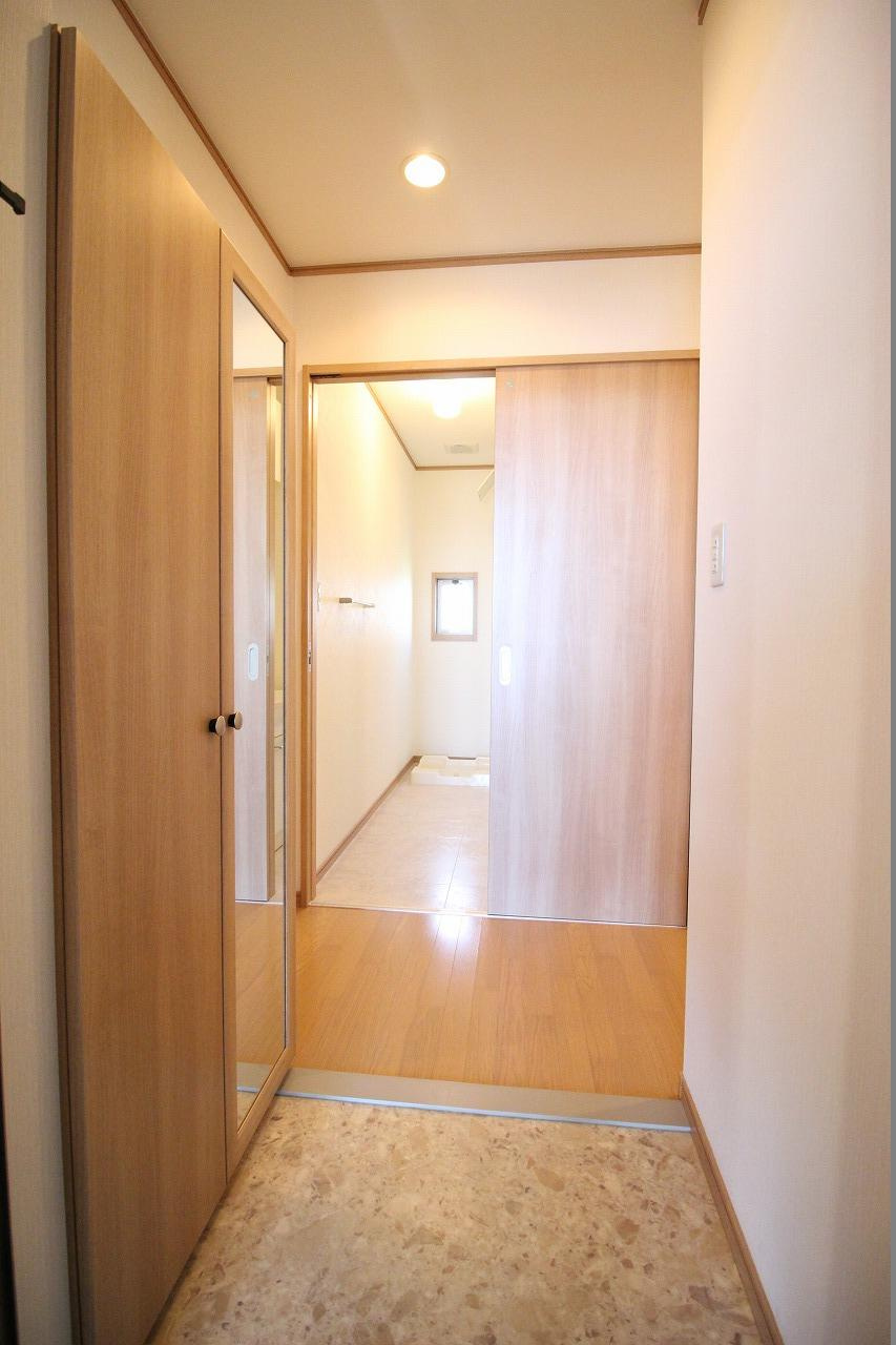 エクセルコート　Ⅰの玄関|※お部屋により仕様が異なる場合があります。