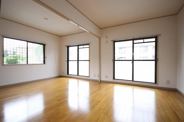 エクセルタウン藤沢　E棟の居間・リビング|※お部屋により仕様が異なる場合があります※
