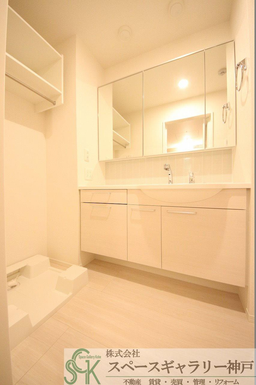エクレール福田の洗面所|※お部屋により仕様が異なる場合があります。