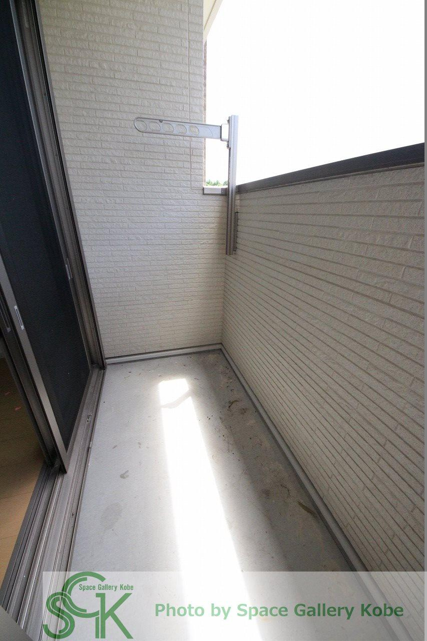 エステート上口のバルコニー|※お部屋により仕様が異なる場合があります。