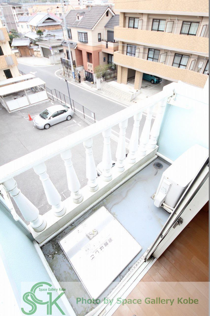 エストゥディオのバルコニー|※お部屋により仕様が異なる場合があります。