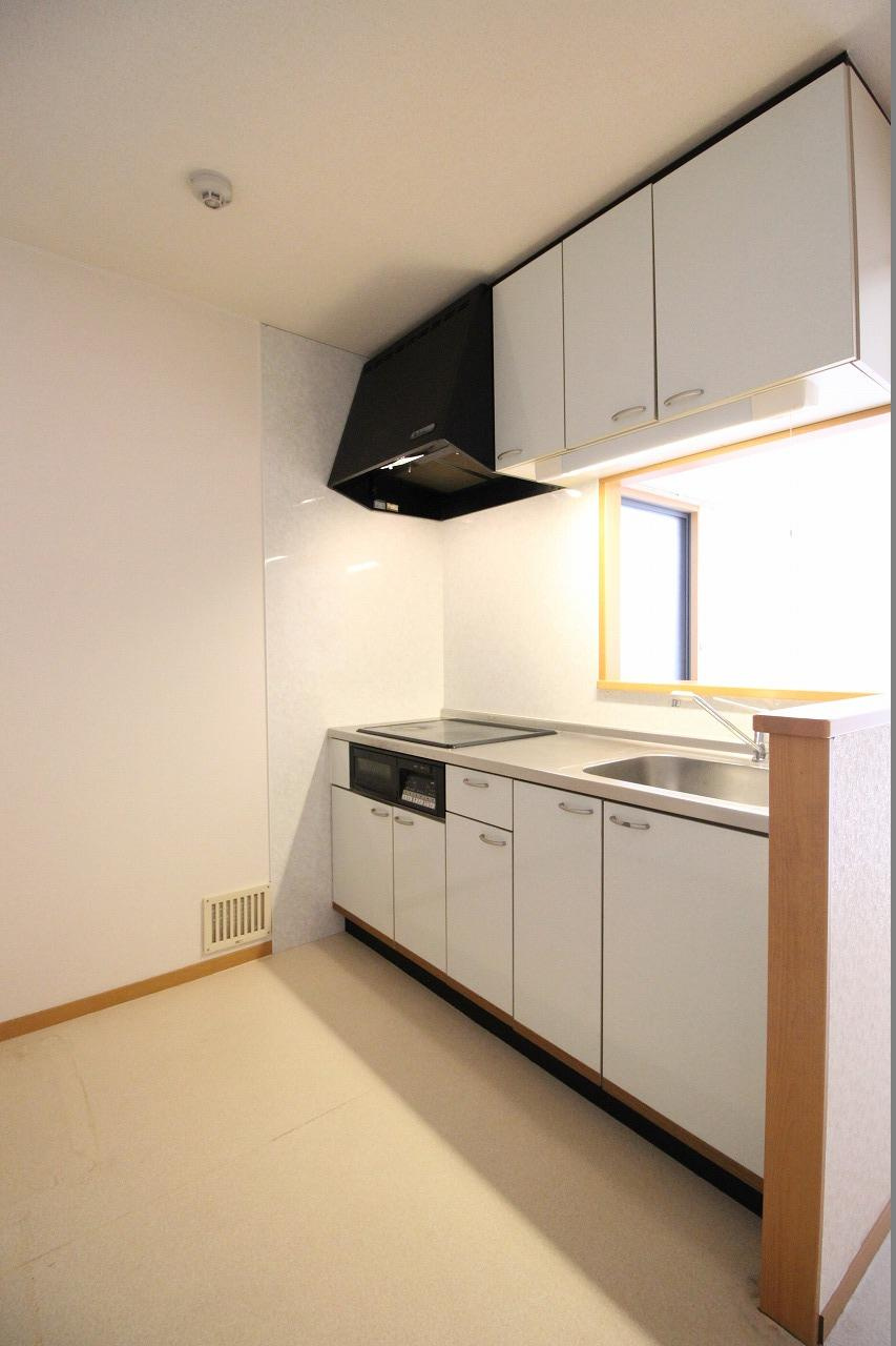 エスペランス西神戸　Aのキッチン|※お部屋により仕様が異なる可能性があります。
