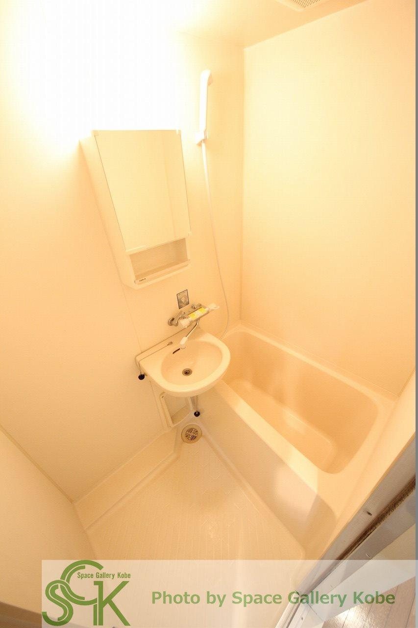 エスポワール大津和の浴室|※お部屋により仕様が異なる可能性があります。