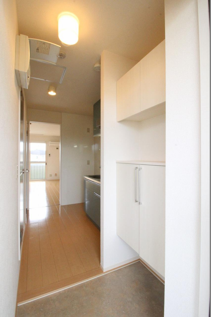 エル　スールの玄関|※お部屋により仕様が異なる場合があります。