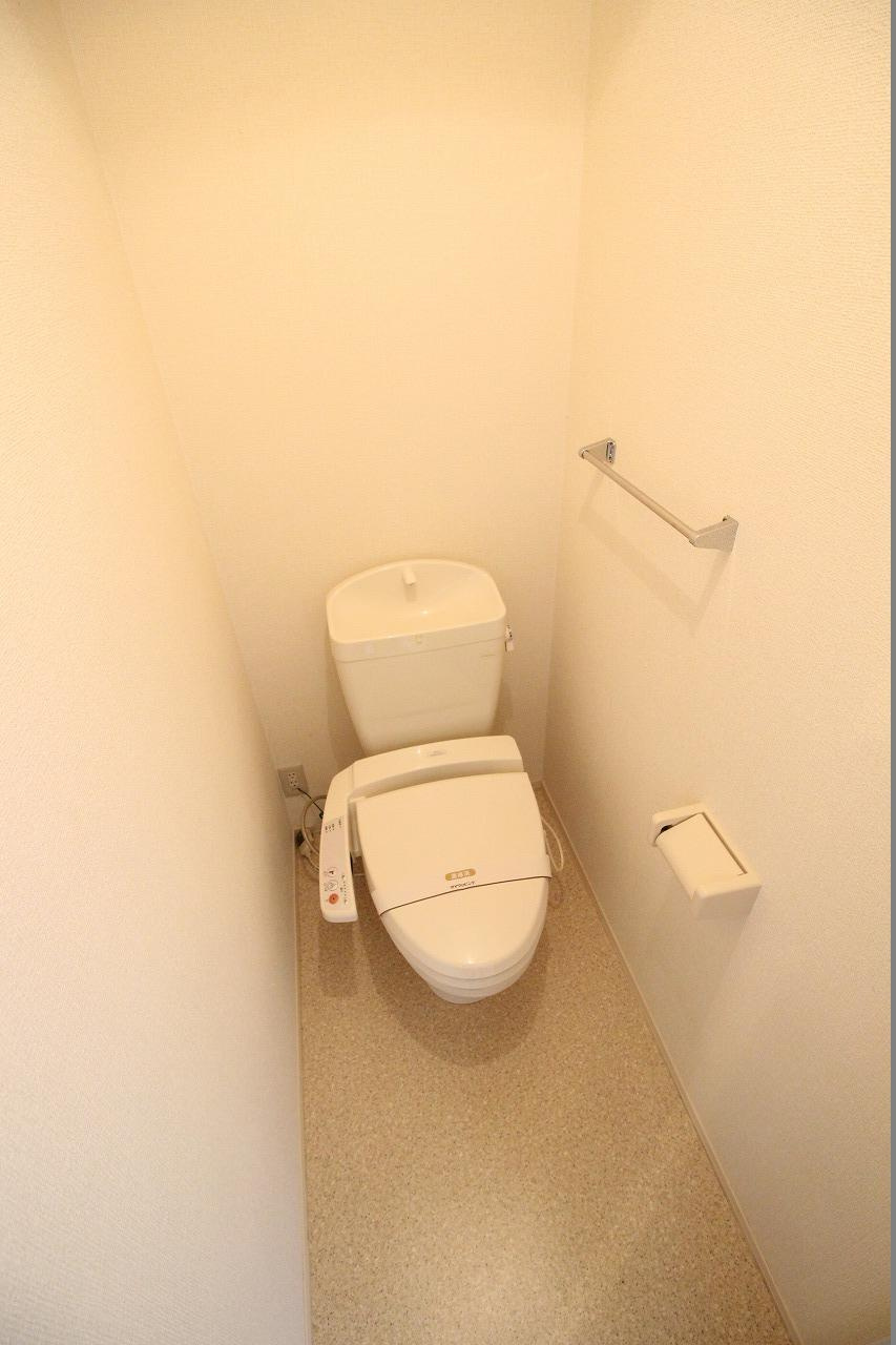 エル　スールのトイレ|※お部屋により仕様が異なる場合があります。