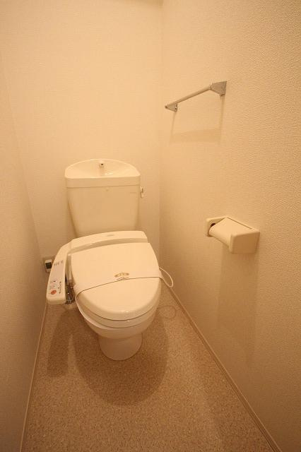 エル　スールのトイレ|※お部屋により仕様が異なる場合があります。