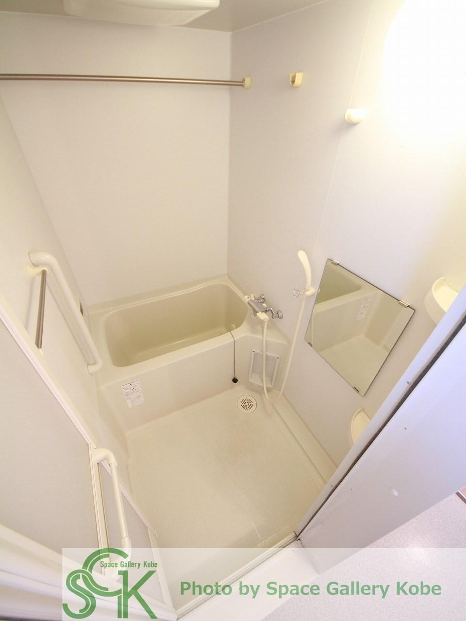 オアシス　アイの浴室|※同物件の別のお部屋の写真です※