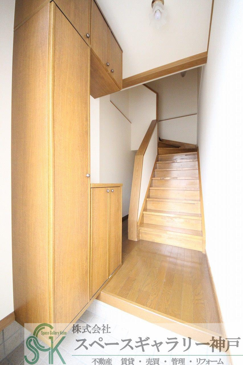 オリーブ３の玄関