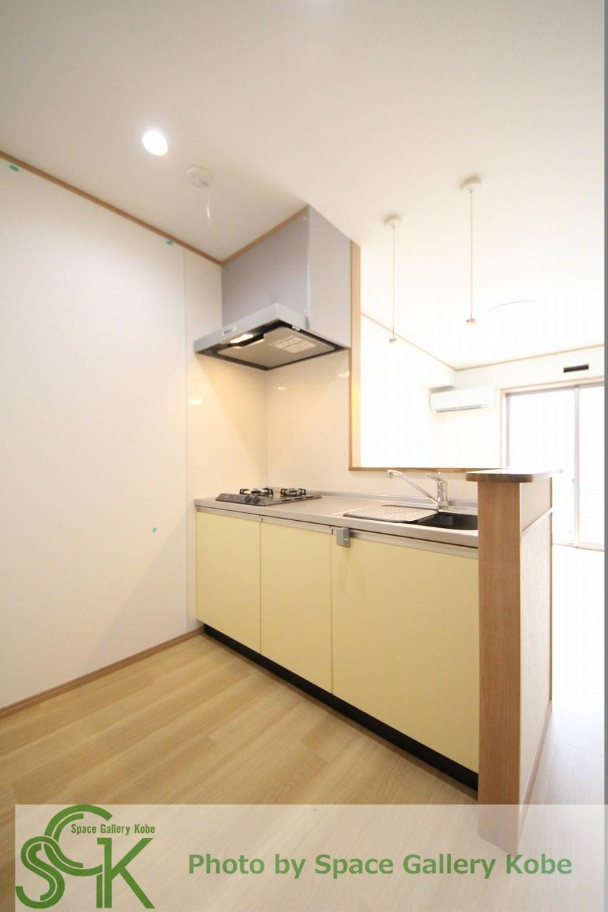 カーサ　ドマーニのキッチン|※お部屋により仕様が異なる場合があります。
