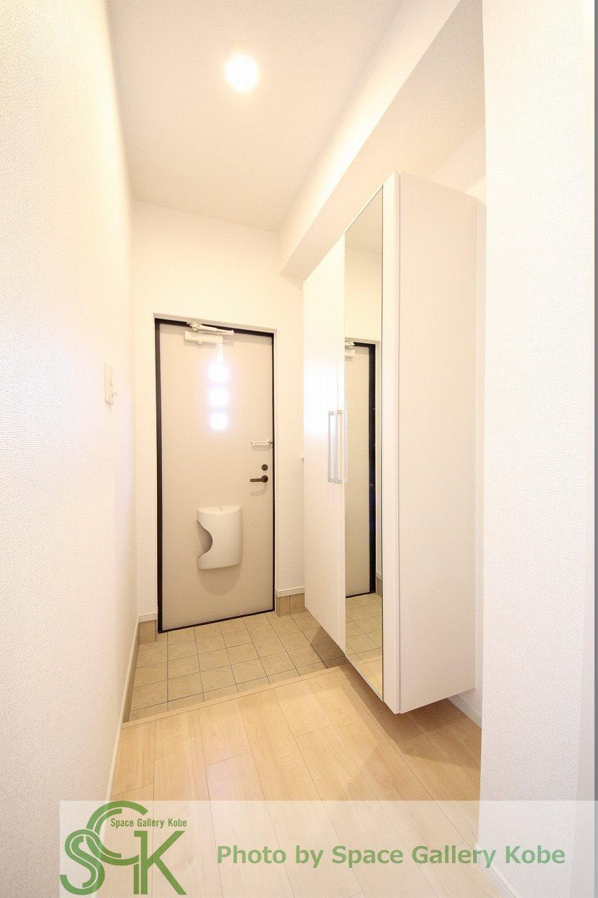 カーサ　ブローテの玄関|※お部屋により仕様が異なる場合があります。