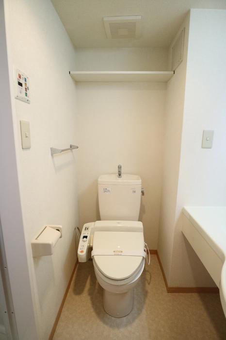 カーサアリビオのトイレ|※お部屋により仕様が異なる場合があります。